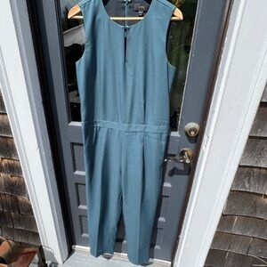JCrew jumpsuit, tapered ankle sz 6
